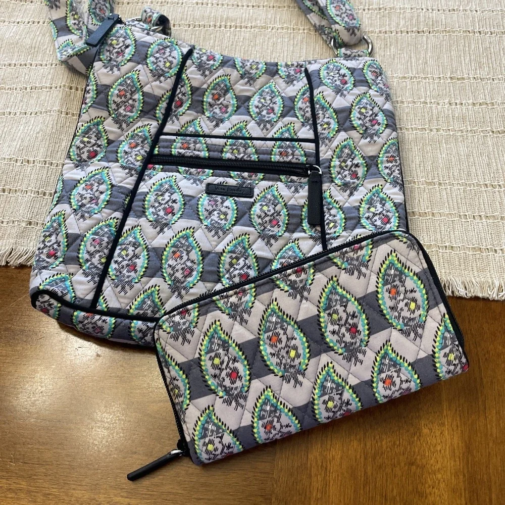 Vera Bradley Crossbody Multi Color Purse /Cross Body Bag With Matching Wallet